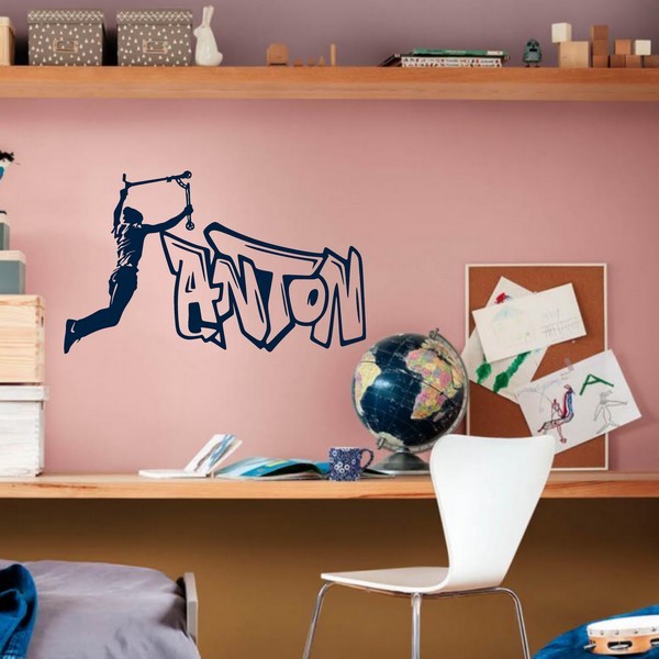 Exemple de stickers muraux: Anton Graffiti Trottinette